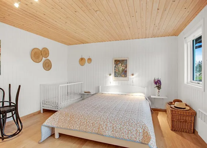 Cate - 900m From The Sea By Interhome